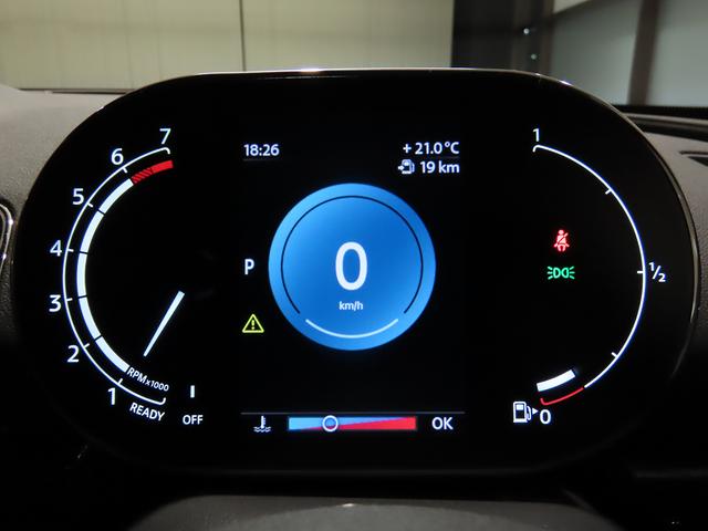 ＭＩＮＩ クーパーＳ　クラブマン　オール４　クラシック・トリム　認定中古車輌　禁煙ワンオーナー整備記録簿　ＡＣＣ搭載　ヒーター付レザレットコンビシート　デジタルメーター　タッチパネルＨＤＤナビ＋ＥＴＣ　前後パークセンサー付バックカメラ　キック開閉付スプリットドア（10枚目）