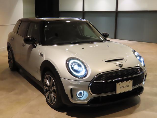 ＭＩＮＩ クーパーＳ　クラブマン　オール４　クラシック・トリム　認定中古車輌　禁煙ワンオーナー整備記録簿　ＡＣＣ搭載　ヒーター付レザレットコンビシート　デジタルメーター　タッチパネルＨＤＤナビ＋ＥＴＣ　前後パークセンサー付バックカメラ　キック開閉付スプリットドア（17枚目）