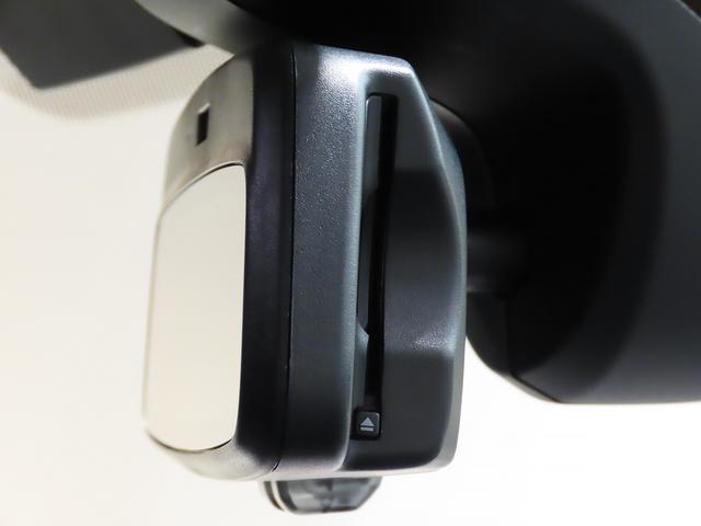 ＭＩＮＩ クーパーＳ　クラブマン　オール４　クラシック・トリム　認定中古車輌　禁煙ワンオーナー整備記録簿　ＡＣＣ搭載　ヒーター付レザレットコンビシート　デジタルメーター　タッチパネルＨＤＤナビ＋ＥＴＣ　前後パークセンサー付バックカメラ　キック開閉付スプリットドア（24枚目）