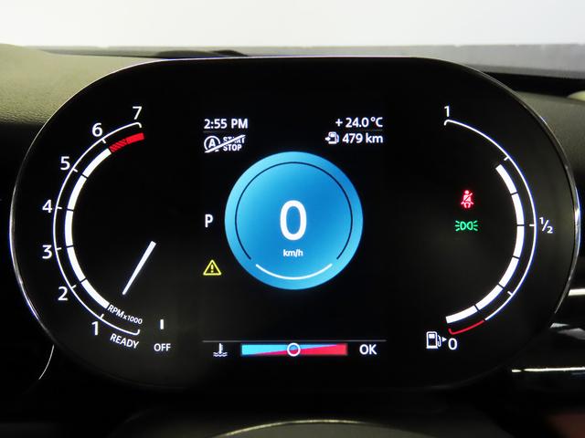 ＭＩＮＩ クーパーＳ　クラシック・トリム　認定中古車輌　禁煙ワンオーナー整備記録簿　衝突被害軽減ブレーキ搭載　ヒーター付モルトブラウンレザーシート　アップルカープレイインテグレーション＋ＥＴＣ　パークセンサー付バックカメラ　デジタルメーター（10枚目）