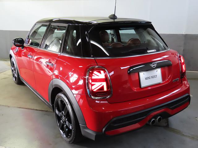 ＭＩＮＩ クーパーＳ　クラシック・トリム　認定中古車輌　禁煙ワンオーナー整備記録簿　衝突被害軽減ブレーキ搭載　ヒーター付モルトブラウンレザーシート　アップルカープレイインテグレーション＋ＥＴＣ　パークセンサー付バックカメラ　デジタルメーター（23枚目）