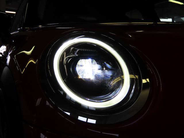 ＭＩＮＩ クーパーＳ　クラシック・トリム　認定中古車輌　禁煙ワンオーナー整備記録簿　衝突被害軽減ブレーキ搭載　ヒーター付モルトブラウンレザーシート　アップルカープレイインテグレーション＋ＥＴＣ　パークセンサー付バックカメラ　デジタルメーター（24枚目）
