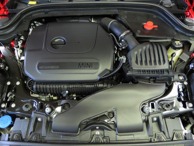ＭＩＮＩ クーパーＳ　クラシック・トリム　認定中古車輌　禁煙ワンオーナー整備記録簿　衝突被害軽減ブレーキ搭載　ヒーター付モルトブラウンレザーシート　アップルカープレイインテグレーション＋ＥＴＣ　パークセンサー付バックカメラ　デジタルメーター（26枚目）