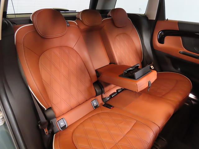 ＭＩＮＩ クーパーＤクロスオーバープレミアム＋Ｐクラシクトリム　認定中古車輌　禁煙使用定期点検整備記録簿　ＡＣＣ搭載　ヒーター付モルトブラウンレザーシート　パワーテールゲート　アップルカープレイ対応タッチＨＤＤナビ　パークセンサー付バックカメラ　ピクニックベンチ（12枚目）
