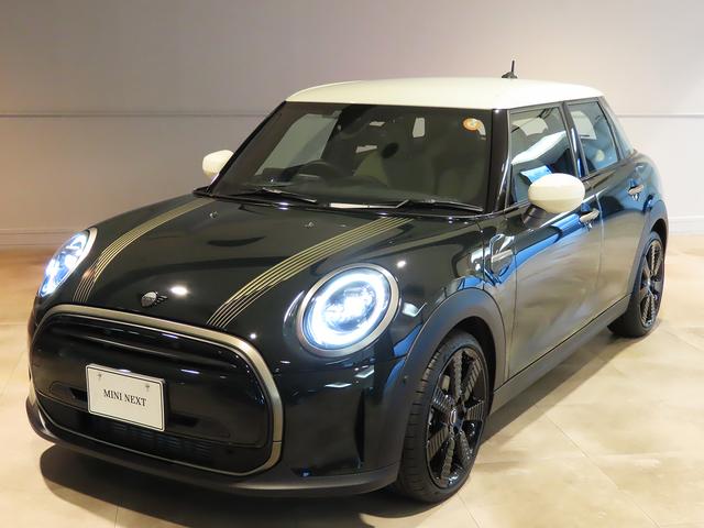 MINI クーパー レゾリュート・エディション 認定中古車輌 禁煙ワンオーナー整備記録簿 特別仕様 外観カラー+各意匠+18inホイール+ヒーター付コンビシート 衝突被害軽減ブレーキ アップルカープレイイ ETC パークセンサー付バックカメラ(15枚目)