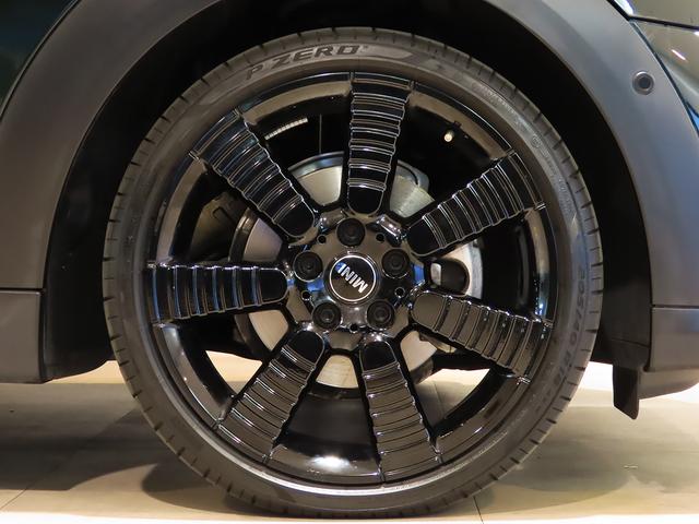 MINI クーパー レゾリュート・エディション 認定中古車輌 禁煙ワンオーナー整備記録簿 特別仕様 外観カラー+各意匠+18inホイール+ヒーター付コンビシート 衝突被害軽減ブレーキ アップルカープレイイ ETC パークセンサー付バックカメラ(25枚目)