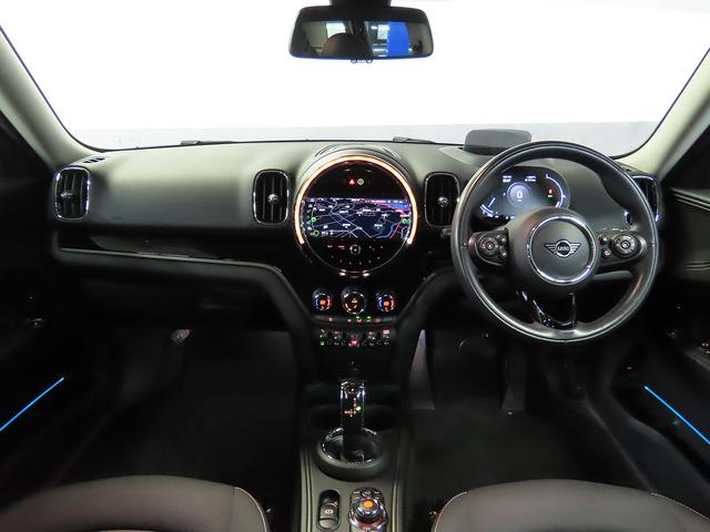 MINI クーパーD クロスオーバー 認定中古車輌 禁煙ワンオーナー整備記録簿 ACC デジタルメーター+ヘッドアップディスプレイ ドライビングモード タッチパネルHDDナビ ETC 前後パークセンサー付バックカメラ パワーテールゲート(2枚目)