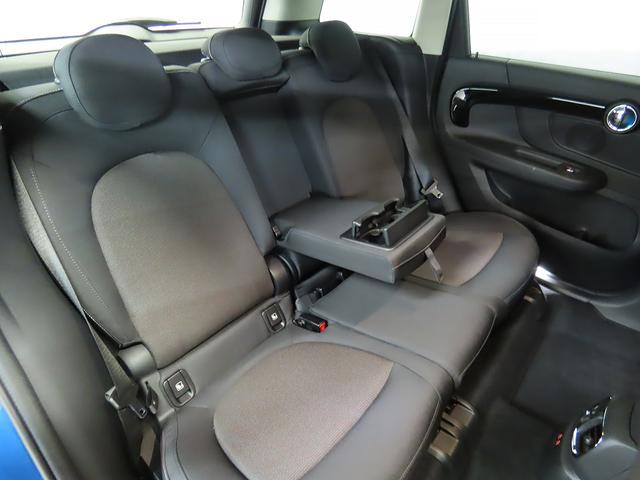MINI クーパーD クロスオーバー 認定中古車輌 禁煙ワンオーナー整備記録簿 ACC デジタルメーター+ヘッドアップディスプレイ ドライビングモード タッチパネルHDDナビ ETC 前後パークセンサー付バックカメラ パワーテールゲート(12枚目)