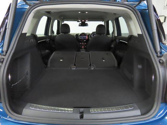 MINI クーパーD クロスオーバー 認定中古車輌 禁煙ワンオーナー整備記録簿 ACC デジタルメーター+ヘッドアップディスプレイ ドライビングモード タッチパネルHDDナビ ETC 前後パークセンサー付バックカメラ パワーテールゲート(13枚目)