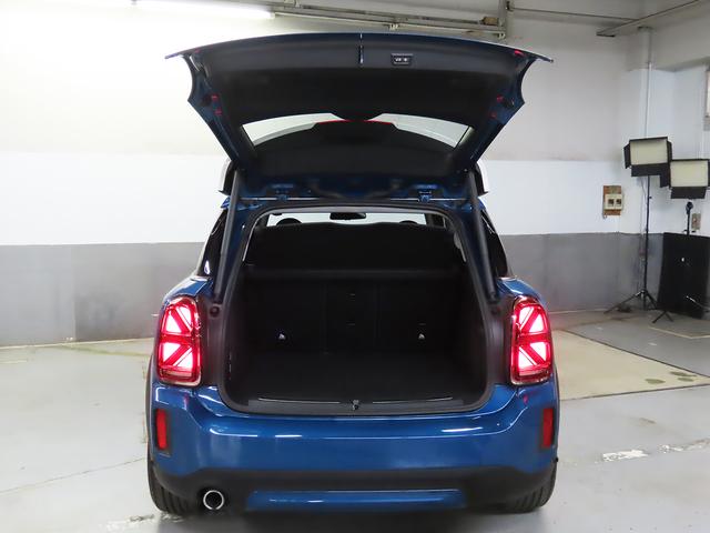 MINI クーパーD クロスオーバー 認定中古車輌 禁煙ワンオーナー整備記録簿 ACC デジタルメーター+ヘッドアップディスプレイ ドライビングモード タッチパネルHDDナビ ETC 前後パークセンサー付バックカメラ パワーテールゲート(14枚目)