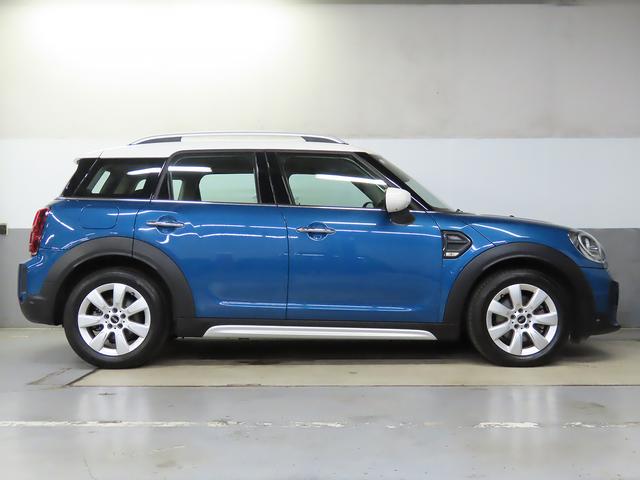 MINI クーパーD クロスオーバー 認定中古車輌 禁煙ワンオーナー整備記録簿 ACC デジタルメーター+ヘッドアップディスプレイ ドライビングモード タッチパネルHDDナビ ETC 前後パークセンサー付バックカメラ パワーテールゲート(20枚目)