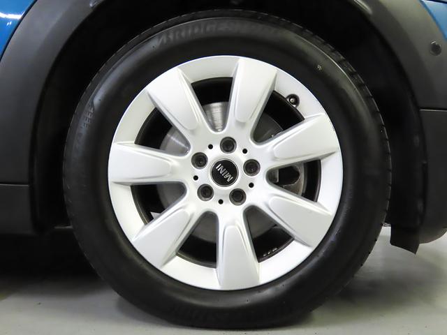 MINI クーパーD クロスオーバー 認定中古車輌 禁煙ワンオーナー整備記録簿 ACC デジタルメーター+ヘッドアップディスプレイ ドライビングモード タッチパネルHDDナビ ETC 前後パークセンサー付バックカメラ パワーテールゲート(26枚目)