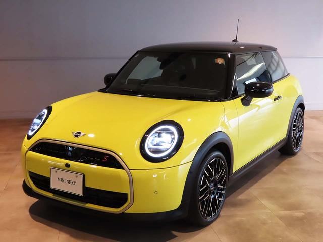 MINI クーパーS フェイバリット・トリム 認定中古車輌 禁煙使用ワンオーナー記録簿 フェイバードトリム ナイトシェード内装+フラッシュAW Mパッケージ ハーマンカードンスピーカー+プライバシーガラス+インテリアカメラ ACC ナビ+ETC(18枚目)