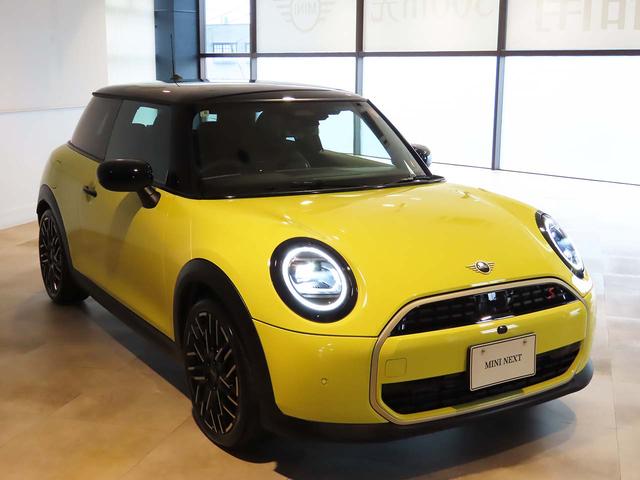 MINI クーパーS フェイバリット・トリム 認定中古車輌 禁煙使用ワンオーナー記録簿 フェイバードトリム ナイトシェード内装+フラッシュAW Mパッケージ ハーマンカードンスピーカー+プライバシーガラス+インテリアカメラ ACC ナビ+ETC(20枚目)