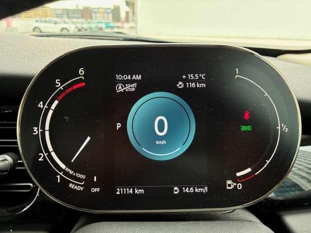 ＭＩＮＩ クーパーＤ　認定中古車輌　禁煙ワンオーナー整備記録簿　電子サイドブレーキタイプＡＣＣ搭載　デジタルメーター　１６ｉｎホイール　　アップルカープレイ　パークセンサー付バックカメラ　ドライビングモード（8枚目）