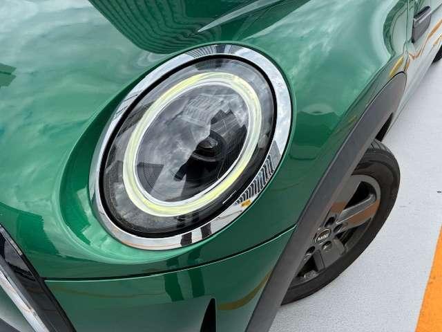 ＭＩＮＩ クーパーＤ　認定中古車輌　禁煙ワンオーナー整備記録簿　電子サイドブレーキタイプＡＣＣ搭載　デジタルメーター　１６ｉｎホイール　　アップルカープレイ　パークセンサー付バックカメラ　ドライビングモード（17枚目）
