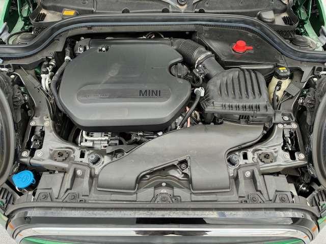ＭＩＮＩ クーパーＤ　認定中古車輌　禁煙ワンオーナー整備記録簿　電子サイドブレーキタイプＡＣＣ搭載　デジタルメーター　１６ｉｎホイール　　アップルカープレイ　パークセンサー付バックカメラ　ドライビングモード（21枚目）