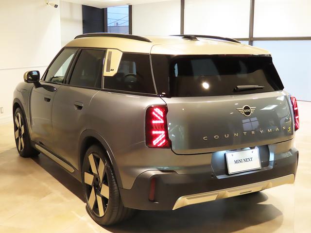 ＭＩＮＩ カントリーマンＳＥオール４　フェイバリット・トリム　認定中古車輌　禁煙使用ワンオーナー記録簿　フェイバードトリムＭパッケージグラデーション内装＋専用装飾　ハーマンカードンスピーカー＋ビンテージブラウンパワーシート＋２０ｉｎホイール＋プライバシーガラス（26枚目）