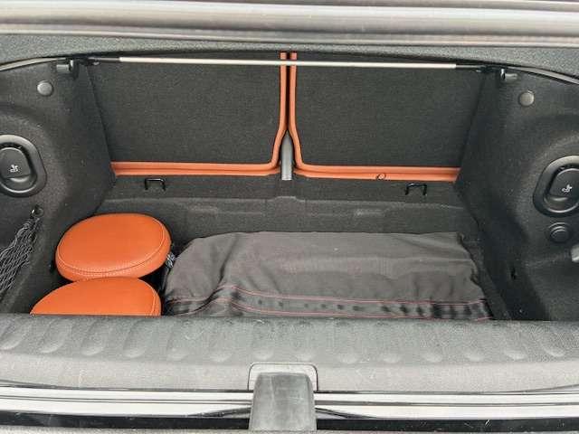 ＭＩＮＩ クーパー　コンバーチブル　クラシック・トリム　認定中古車輌　禁煙ワンオーナー整備記録簿　衝突被害軽減ブレーキ　ヒーター付モルトブラウンレザーシート　アップルカープレイインテグレーション　パークセンサー付バックカメラ　ヘッドアップディスプレイ（12枚目）