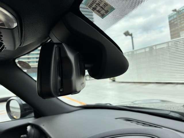 ＭＩＮＩ クーパー　コンバーチブル　クラシック・トリム　認定中古車輌　禁煙ワンオーナー整備記録簿　衝突被害軽減ブレーキ　ヒーター付モルトブラウンレザーシート　アップルカープレイインテグレーション　パークセンサー付バックカメラ　ヘッドアップディスプレイ（13枚目）