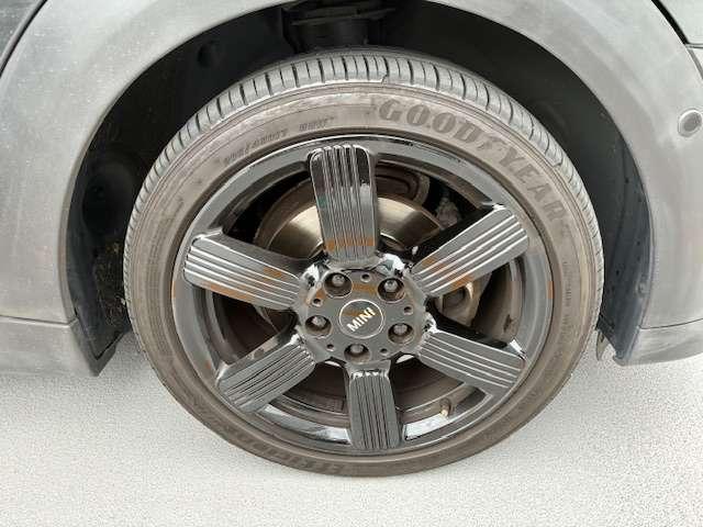 ＭＩＮＩ クーパー　コンバーチブル　クラシック・トリム　認定中古車輌　禁煙ワンオーナー整備記録簿　衝突被害軽減ブレーキ　ヒーター付モルトブラウンレザーシート　アップルカープレイインテグレーション　パークセンサー付バックカメラ　ヘッドアップディスプレイ（20枚目）