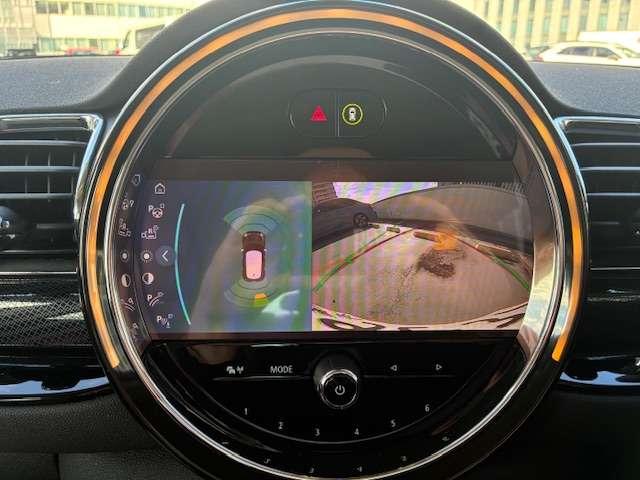 ＭＩＮＩ クーパーＳ　クラブマン　クラシック・トリム　定中古車輌　禁煙ワンオーナー整備記録簿　衝突被害軽減ブレーキ搭載　フロントシートヒーター　１８ｉｎホイール　アップルカープレイ　ＥＴＣ　パークセンサー付バックカメラ　ＬＥＤオートヘッドライト（8枚目）