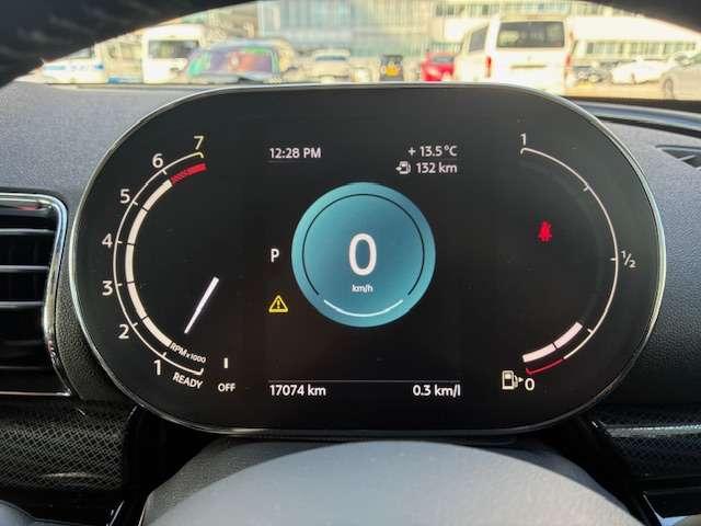 ＭＩＮＩ クーパーＳ　クラブマン　クラシック・トリム　定中古車輌　禁煙ワンオーナー整備記録簿　衝突被害軽減ブレーキ搭載　フロントシートヒーター　１８ｉｎホイール　アップルカープレイ　ＥＴＣ　パークセンサー付バックカメラ　ＬＥＤオートヘッドライト（12枚目）