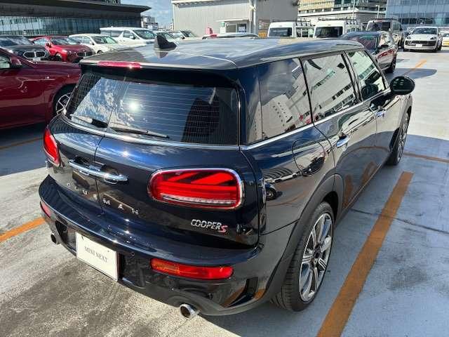 ＭＩＮＩ クーパーＳ　クラブマン　クラシック・トリム　定中古車輌　禁煙ワンオーナー整備記録簿　衝突被害軽減ブレーキ搭載　フロントシートヒーター　１８ｉｎホイール　アップルカープレイ　ＥＴＣ　パークセンサー付バックカメラ　ＬＥＤオートヘッドライト（18枚目）