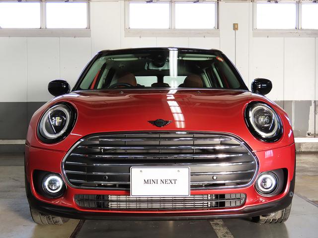 ＭＩＮＩ クーパーＤ　クラブマン　クラシック・トリム　認定中古車輌　禁煙ワンオーナー整備記録簿　衝突被害軽減ブレーキ搭載　ヒーター付モルトブラウンレザーパワーシート　タッチＨＤＤナビ＋ＥＴＣ２．０　パークセンサー付バックカメラ　１７ｉｎブラックＡＷ（13枚目）