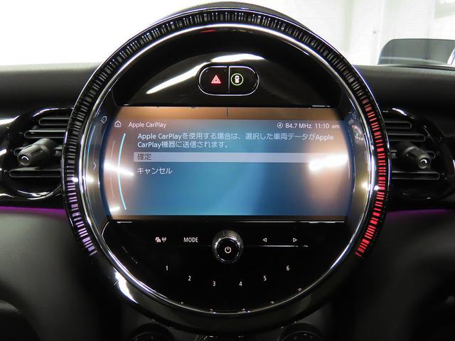ＭＩＮＩ ジョンクーパーワークス　コンバーチブル　ＪＣＷトリム　認定中古車輌　禁煙使用定期点検整備記録簿　電子サイドブレーキタイプＡＣＣ　ヒーター付ダイナミカレザーコンビシート　アップルカープレイインテグレーション＋ＥＴＣ　バックカメラ　ヘッドアップディスプレイ（7枚目）
