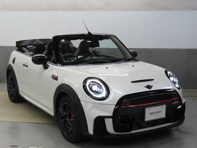 ＭＩＮＩ ジョンクーパーワークス　コンバーチブル　ＪＣＷトリム　認定中古車輌　禁煙使用定期点検整備記録簿　電子サイドブレーキタイプＡＣＣ　ヒーター付ダイナミカレザーコンビシート　アップルカープレイインテグレーション＋ＥＴＣ　バックカメラ　ヘッドアップディスプレイ（14枚目）