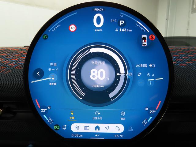 ＭＩＮＩ エースマンＳＥ　フェイバリット・トリム　認定中古車輌　禁煙使用ワンオーナー記録簿　フェイバードトリム　グラデーション内装＋ベスキンダークペトロールシート＋Ｍパッケージ　ハーマンカードン＋プライバシーガラス＋パワーシート　１９ｉｎホイール（9枚目）