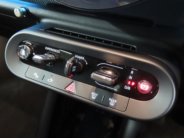 ＭＩＮＩ エースマンＳＥ　フェイバリット・トリム　認定中古車輌　禁煙使用ワンオーナー記録簿　フェイバードトリム　グラデーション内装＋ベスキンダークペトロールシート＋Ｍパッケージ　ハーマンカードン＋プライバシーガラス＋パワーシート　１９ｉｎホイール（15枚目）