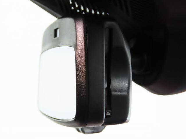 ＭＩＮＩ エースマンＳＥ　フェイバリット・トリム　認定中古車輌　禁煙使用ワンオーナー記録簿　フェイバードトリム　グラデーション内装＋ベスキンダークペトロールシート＋Ｍパッケージ　ハーマンカードン＋プライバシーガラス＋パワーシート　１９ｉｎホイール（16枚目）