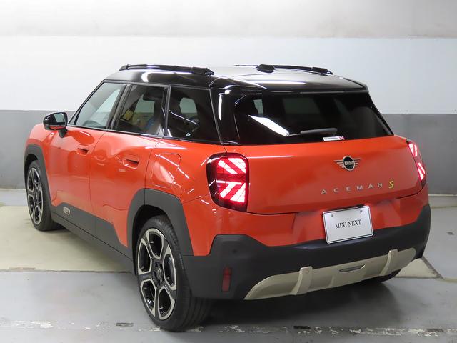 ＭＩＮＩ エースマンＳＥ　フェイバリット・トリム　認定中古車輌　禁煙使用ワンオーナー記録簿　フェイバードトリム　グラデーション内装＋ベスキンダークペトロールシート＋Ｍパッケージ　ハーマンカードン＋プライバシーガラス＋パワーシート　１９ｉｎホイール（24枚目）