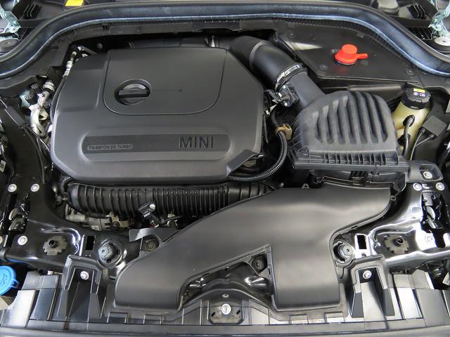 ＭＩＮＩ アイスブルーブラックエディション　認定中古車輌　禁煙　定期点検整備記録簿　３８０台限定特別仕様　外観カラー＋コスモスブラックホイール＋各意匠　６速マニュアル　タッチＨＤＤナビ　前後パークセンサー付バックカメラ　ＬＥＤオートヘッドライト（26枚目）