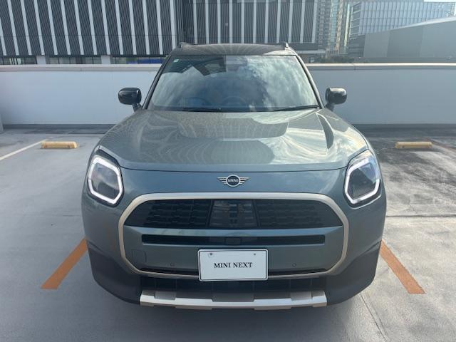 MINI カントリーマンD フェイバリット・トリム 認定中古車輌 禁煙車ワンオーナー記録簿 電動パノラマガラスサンルーフ フェイバードトリム+Mパッケージ ビンテージブラウンパワーシート+専用インテリア+ハーマンカードンスピーカー+アステロイドホイール(10枚目)