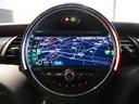 ＭＩＮＩ クーパーＤ　５ドア６０イヤーズ　エディション　特別仕様＝専用インテリア＋ヒーター付Ｙｏｕｒｓダークマロンレザーシート＋エクステリア＋ホイール＋装飾　衝突被害軽減ブレーキ搭載　タッチＨＤＤナビ＋ＥＴＣ　バックカメラ（5枚目）