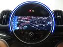 ＭＩＮＩ クーパーＤクロスオーバープレミアム＋Ｐクラシクトリム　認定中古車輌　禁煙使用定期点検整備記録簿　ＡＣＣ搭載　ヒーター付モルトブラウンレザーシート　パワーテールゲート　アップルカープレイ対応タッチＨＤＤナビ　パークセンサー付バックカメラ　ピクニックベンチ（6枚目）