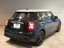 クーパー レゾリュート・エディション 認定中古車輌 禁煙ワンオーナー整備記録簿 特別仕様 外観カラー+各意匠+18inホイール+ヒーター付コンビシート 衝突被害軽減ブレーキ アップルカープレイイ ETC パークセンサー付バックカメラ(22枚目)
