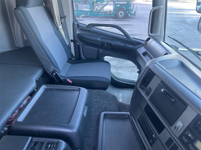 プロフィア 積載車 大型キャリア セルフローダー セーフティーローダー 12.2トン積み ユニックハイキャリア UL-150BRS ハイジャッキ ベッド付 ラジコン ウィンチ付 バックモニター ドライブレコーダー 後輪エアサス スペアキー ETC メッキパーツ 電動ミラー(18枚目)