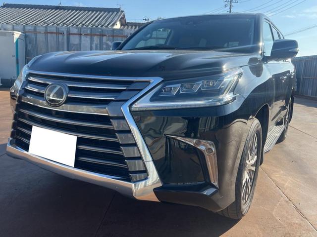 ＬＸ ＬＸ５７０　サンルーフ　三眼ＬＥＤライト　ナビＴＶ　パノラミックビユーモニター　ドライブレコーダー　ＥＴＣ　ＨＵＤ　クールボックス　シートヒーターとクーラー　レクサスセフティーシステム　クルーズ　パワバックドア（4枚目）