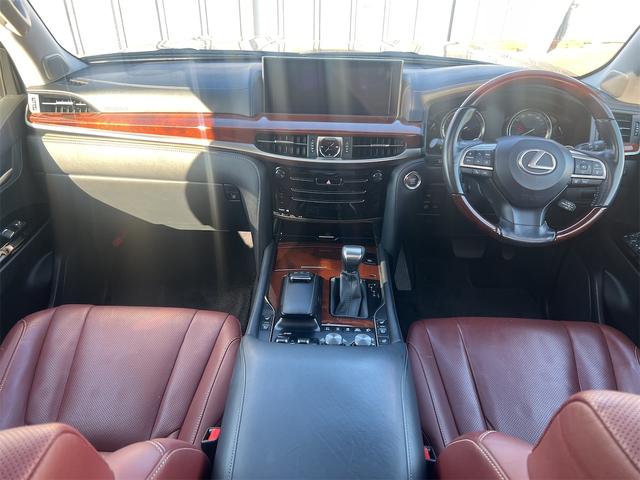 ＬＸ ＬＸ５７０　サンルーフ　三眼ＬＥＤライト　ナビＴＶ　パノラミックビユーモニター　ドライブレコーダー　ＥＴＣ　ＨＵＤ　クールボックス　シートヒーターとクーラー　レクサスセフティーシステム　クルーズ　パワバックドア（9枚目）