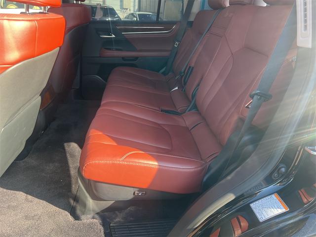 ＬＸ ＬＸ５７０　サンルーフ　三眼ＬＥＤライト　ナビＴＶ　パノラミックビユーモニター　ドライブレコーダー　ＥＴＣ　ＨＵＤ　クールボックス　シートヒーターとクーラー　レクサスセフティーシステム　クルーズ　パワバックドア（10枚目）