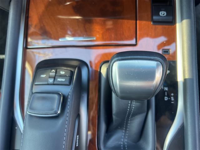 ＬＸ ＬＸ５７０　サンルーフ　三眼ＬＥＤライト　ナビＴＶ　パノラミックビユーモニター　ドライブレコーダー　ＥＴＣ　ＨＵＤ　クールボックス　シートヒーターとクーラー　レクサスセフティーシステム　クルーズ　パワバックドア（22枚目）