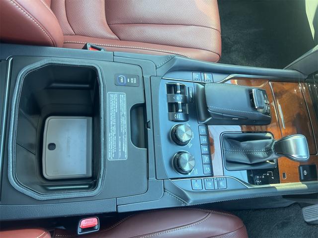 ＬＸ ＬＸ５７０　サンルーフ　三眼ＬＥＤライト　ナビＴＶ　パノラミックビユーモニター　ドライブレコーダー　ＥＴＣ　ＨＵＤ　クールボックス　シートヒーターとクーラー　レクサスセフティーシステム　クルーズ　パワバックドア（24枚目）