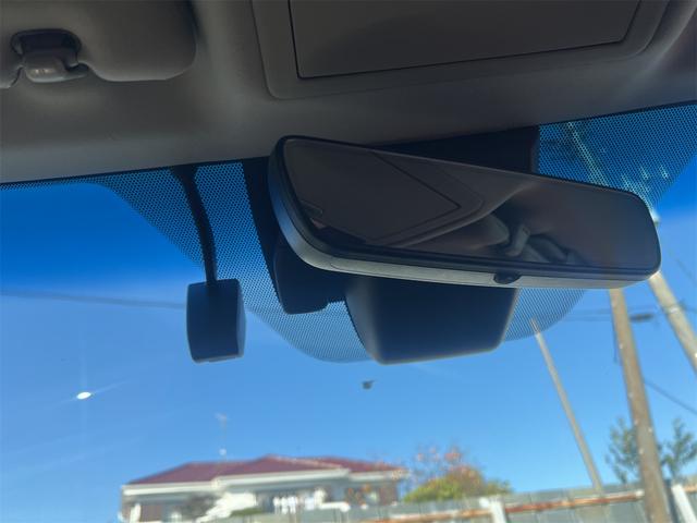 ＬＸ ＬＸ５７０　サンルーフ　三眼ＬＥＤライト　ナビＴＶ　パノラミックビユーモニター　ドライブレコーダー　ＥＴＣ　ＨＵＤ　クールボックス　シートヒーターとクーラー　レクサスセフティーシステム　クルーズ　パワバックドア（26枚目）