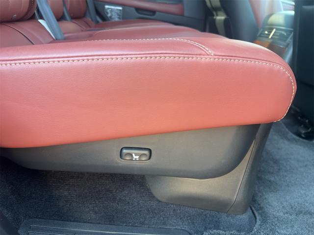 ＬＸ ＬＸ５７０　サンルーフ　三眼ＬＥＤライト　ナビＴＶ　パノラミックビユーモニター　ドライブレコーダー　ＥＴＣ　ＨＵＤ　クールボックス　シートヒーターとクーラー　レクサスセフティーシステム　クルーズ　パワバックドア（30枚目）