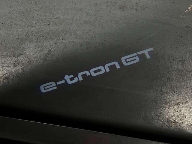 アウディ ＲＳ ｅ－トロンＧＴ