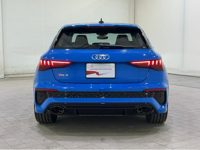 日本全国ご自宅前までご納車致します。陸送会社のプロフェッショナルが全国のご自宅前までしっかりと安全にお車をお持ち致します。